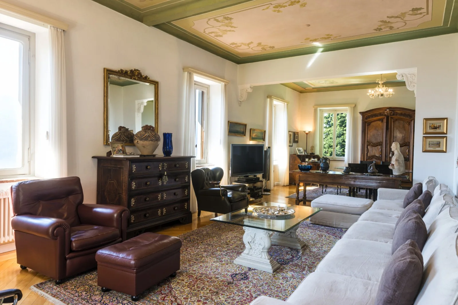 Salone della dimora a Porza